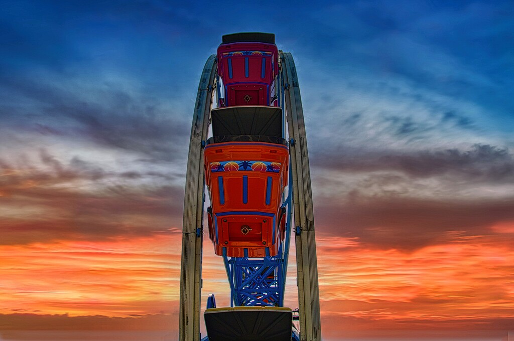 Ferris Wheel  by joysfocus