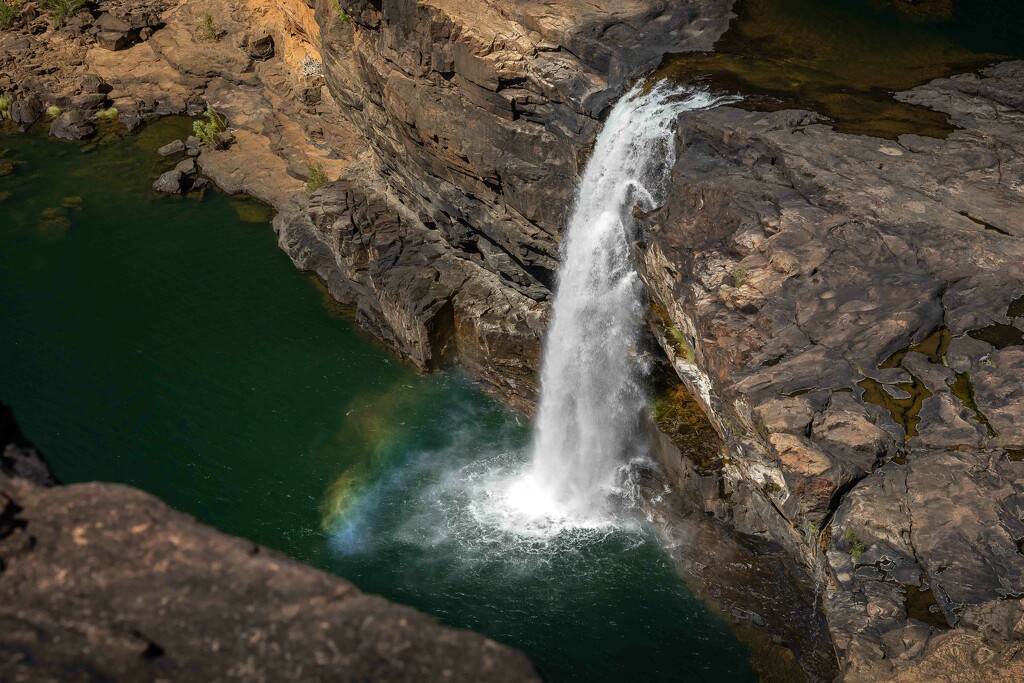 Rainbow at the falls by pusspup