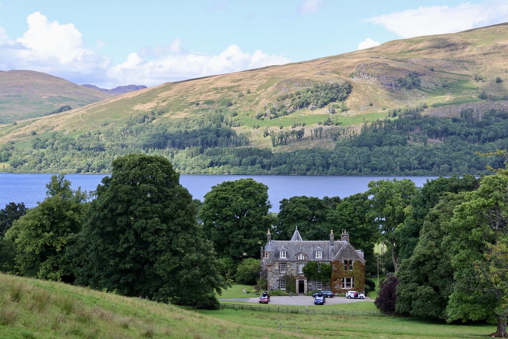 Ardvorlich House by jamibann