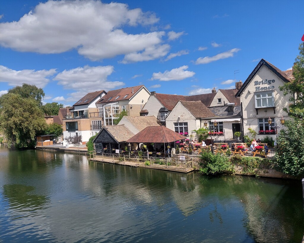 Sunny day in St. Neots by busylady