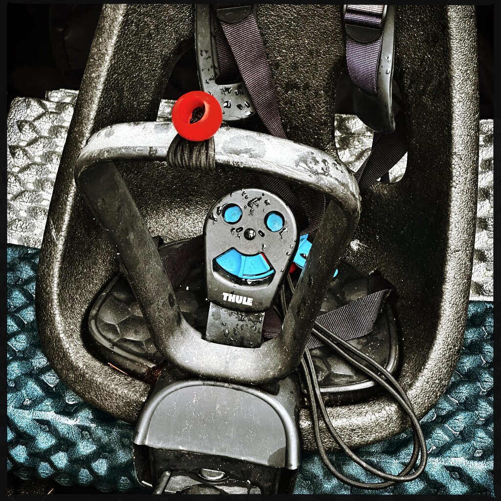 Worrying child seat by mastermek