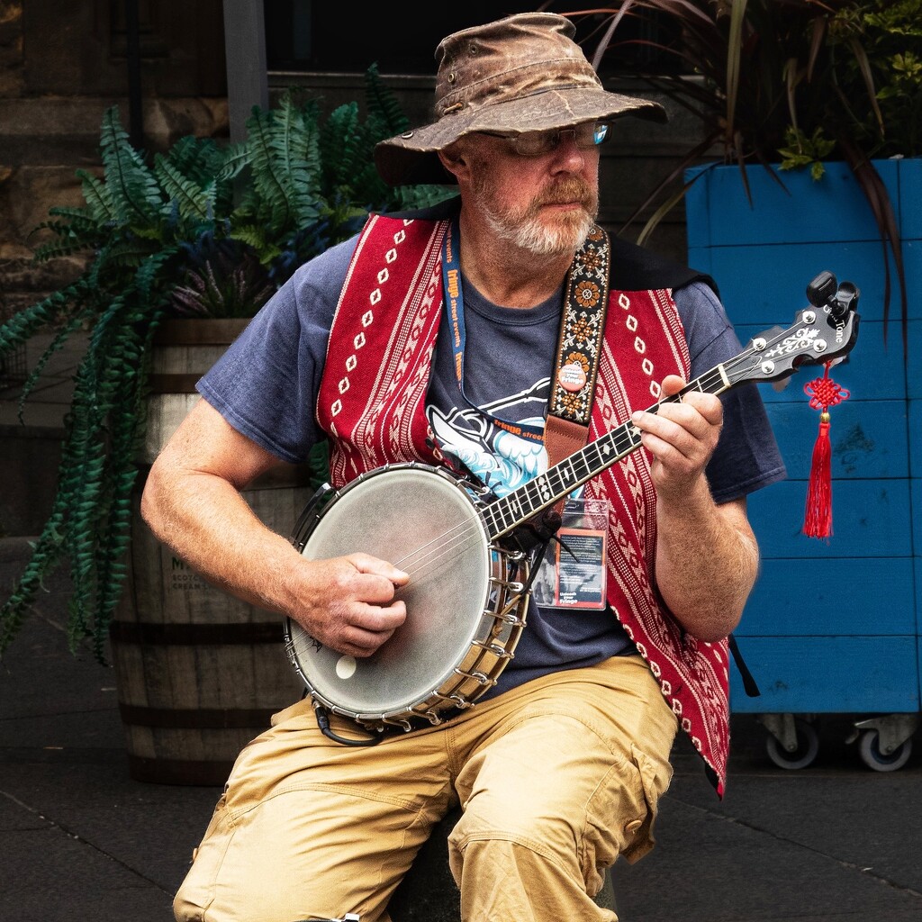 Music on the streets of Edinburgh. by billdavidson