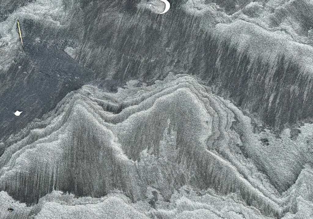 Sand Mountains with half-moon shell by congaree