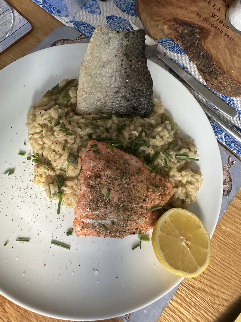 Salmon with Bean & Asparagus Risotto  by wincho84