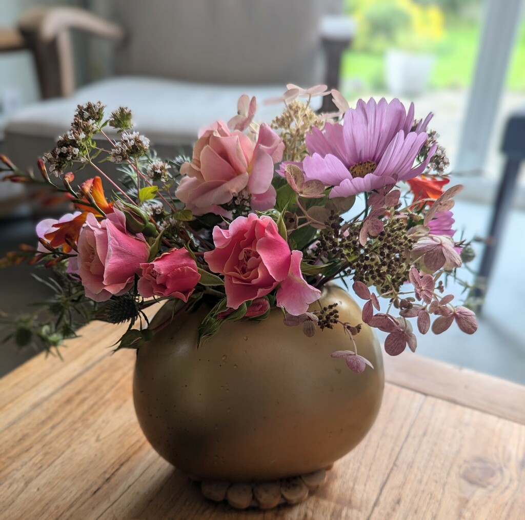 Garden bouquet  by sarah19