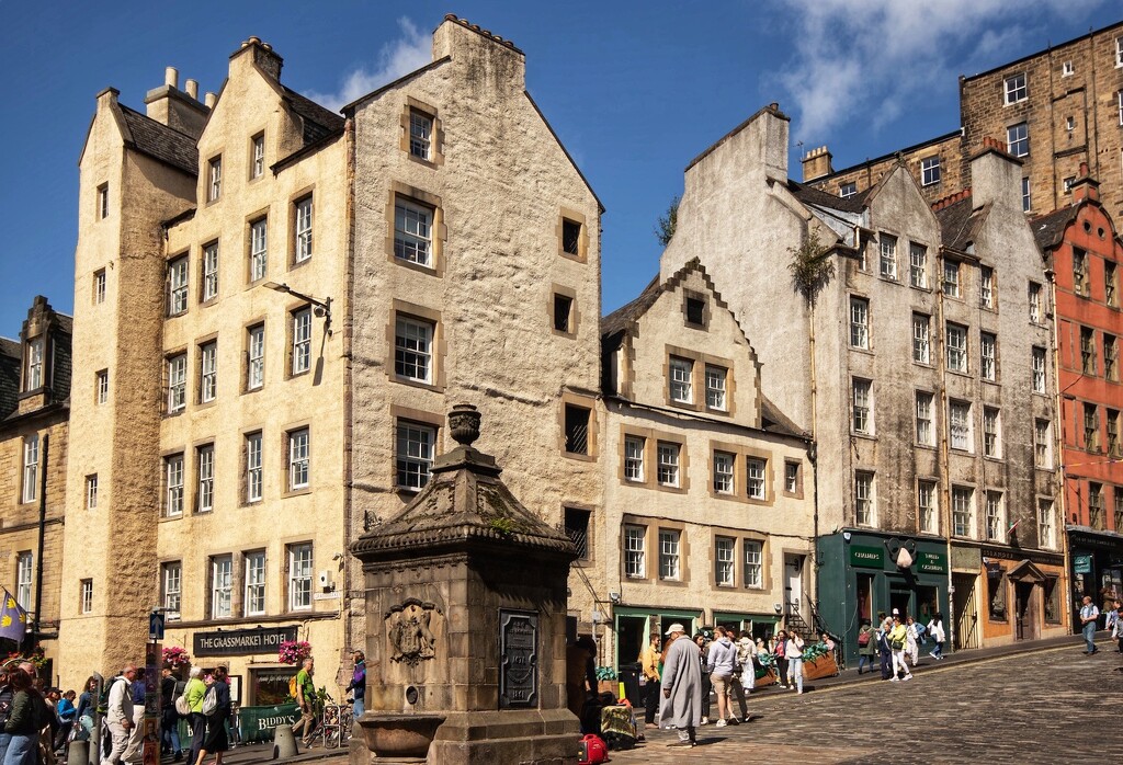 Edinburgh, where Cockburn Street meets the Grassmarket  by billdavidson