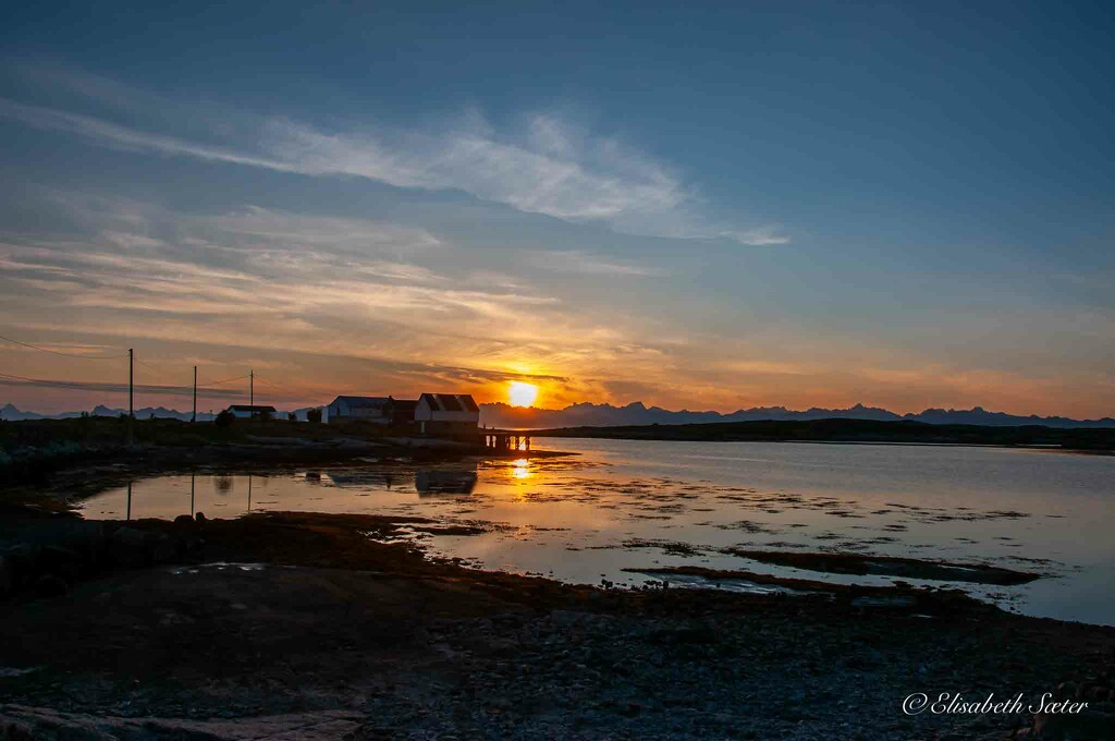 Sunset in Buvåg by elisasaeter