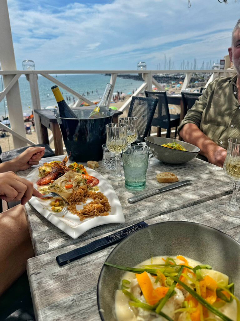 Lunch with a view.  by cocobella