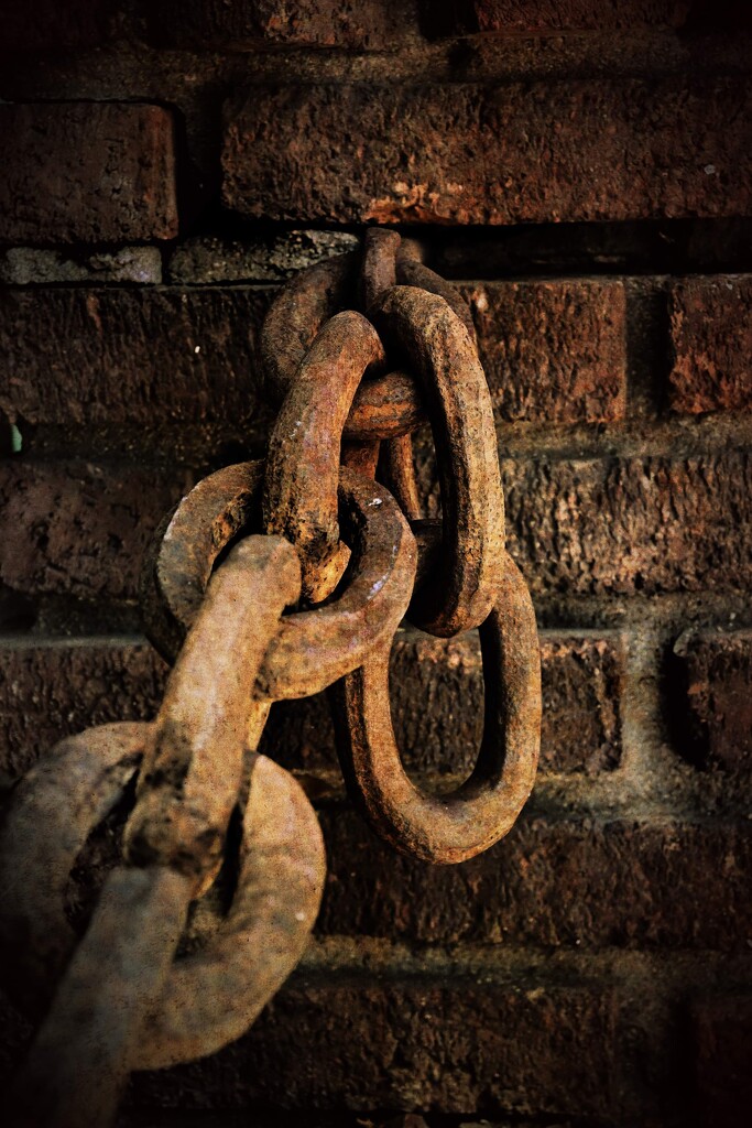 Chained  by tinker_maniac