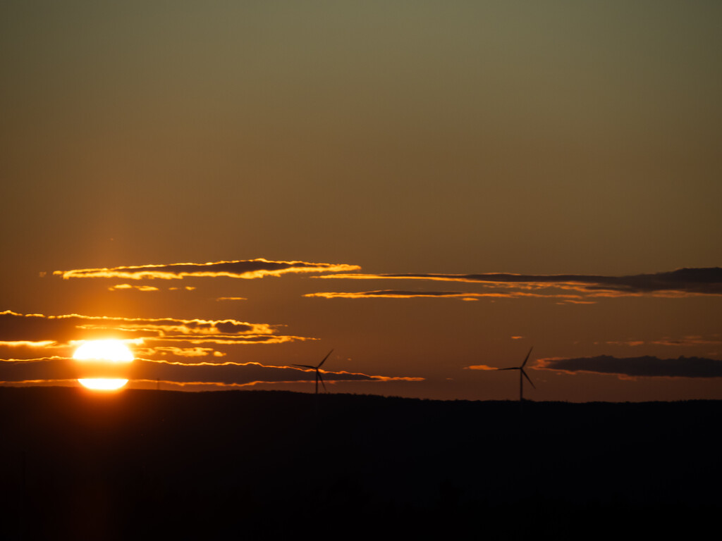 Halifax sunset by northy