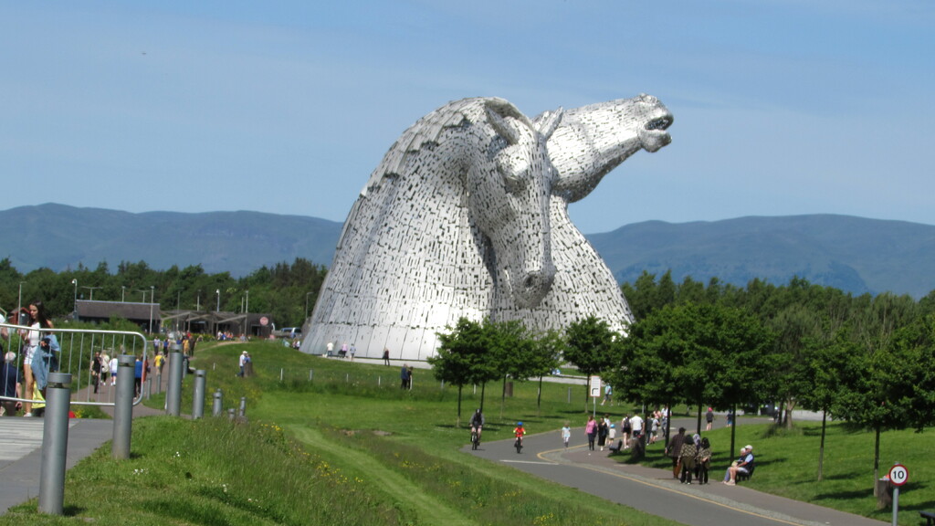 The Kelpies by bunnymadmeg