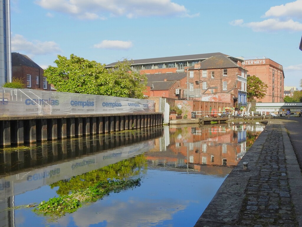 Castle Lock Nottingham Canal by oldjosh