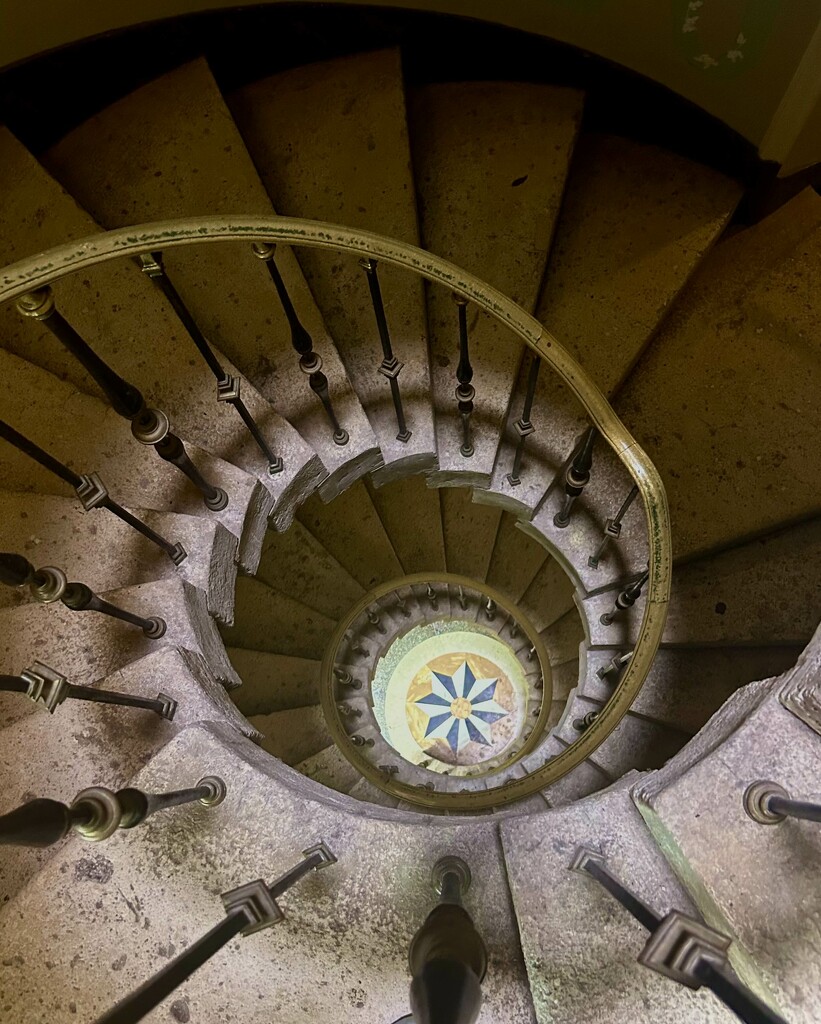 Spiral Staircase by colewallace