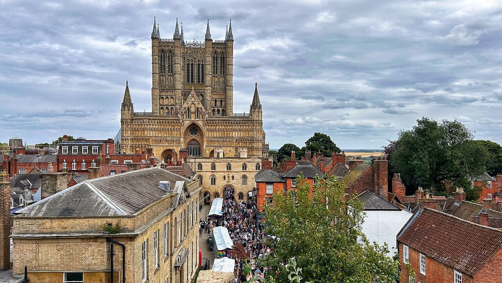 Castle Square by carole_sandford