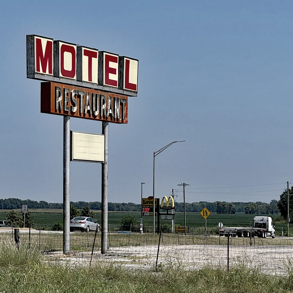 Motel / Restaurant by lsquared