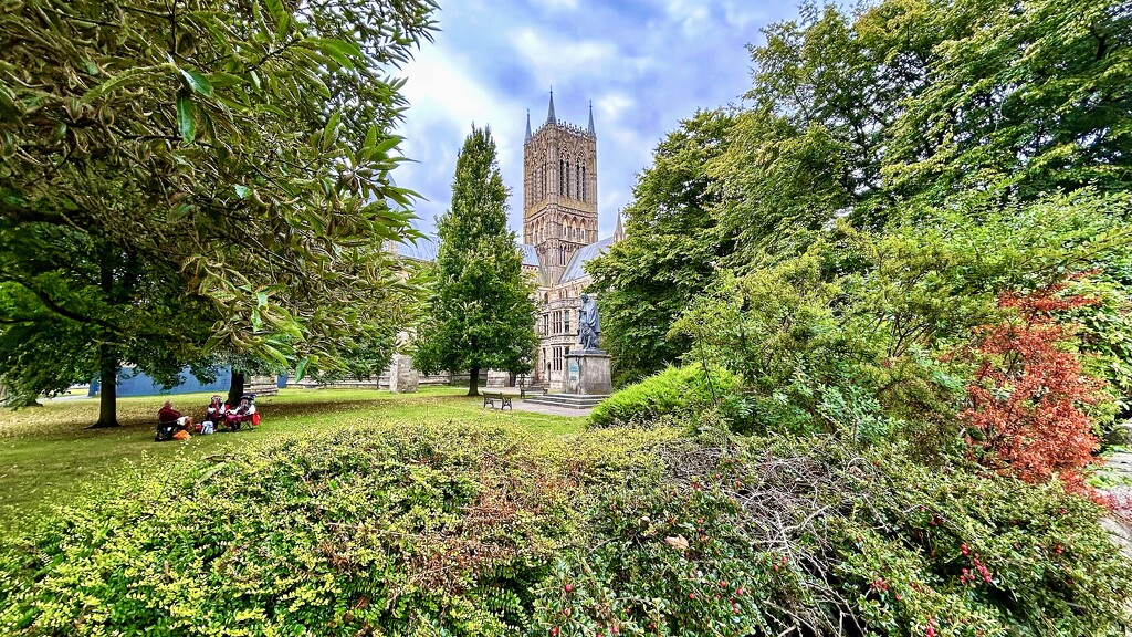 Tennyson at the Cathedral  by carole_sandford