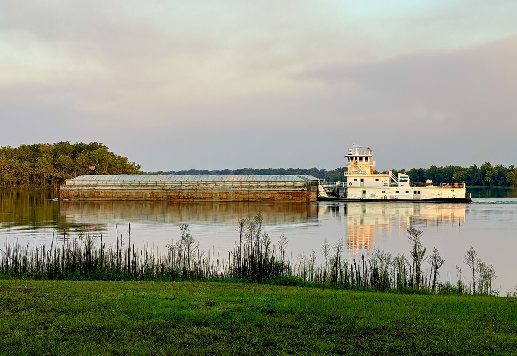 Tugboat on Arkansas River by kvphoto