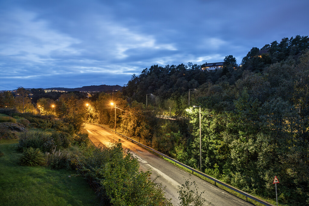 PlanB (Blue hour long exposure test Edition) by helstor365