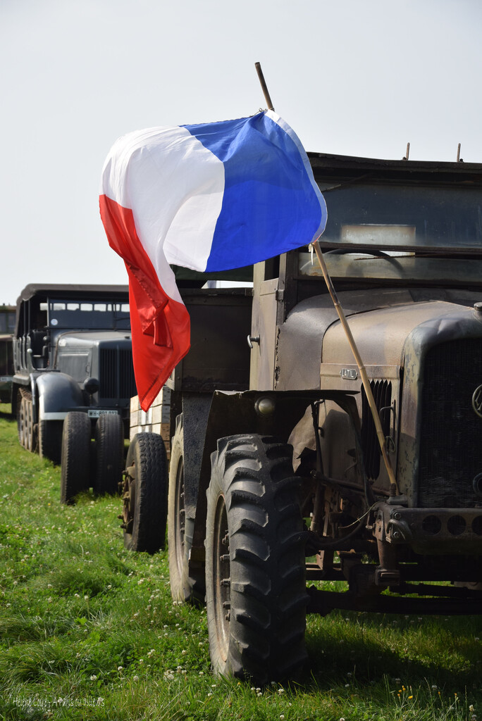 old military vehicles by parisouailleurs