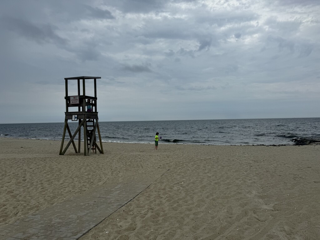 Lifeguard Tower by blackmutts