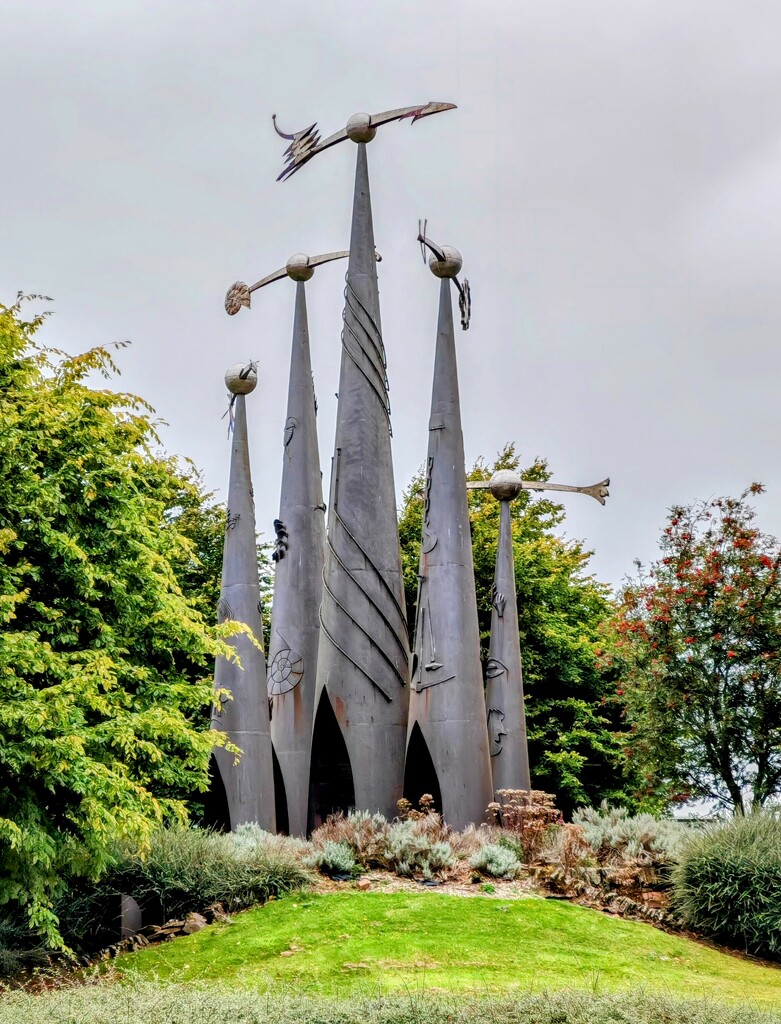 The Windvane Family, College Roundabout, Livingston  by londongal