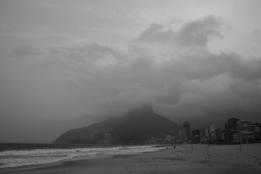 Gloomy beach by stefanotrezzi