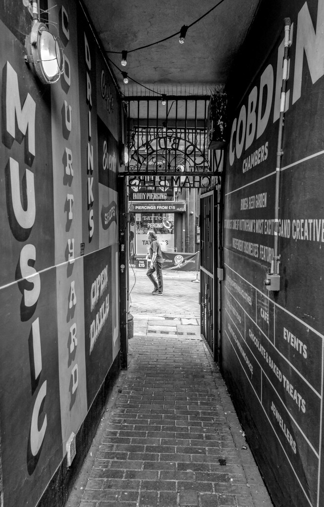 Cobden Chambers Gateway by phil_howcroft