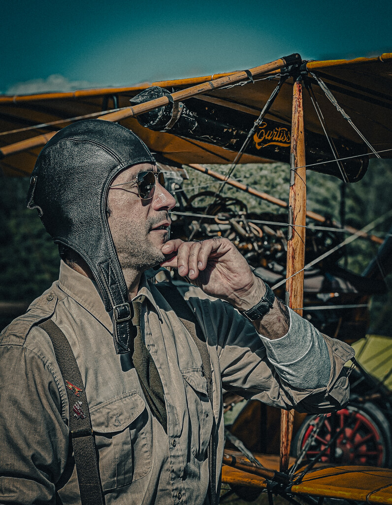 Vintage Aviator by jnewbio