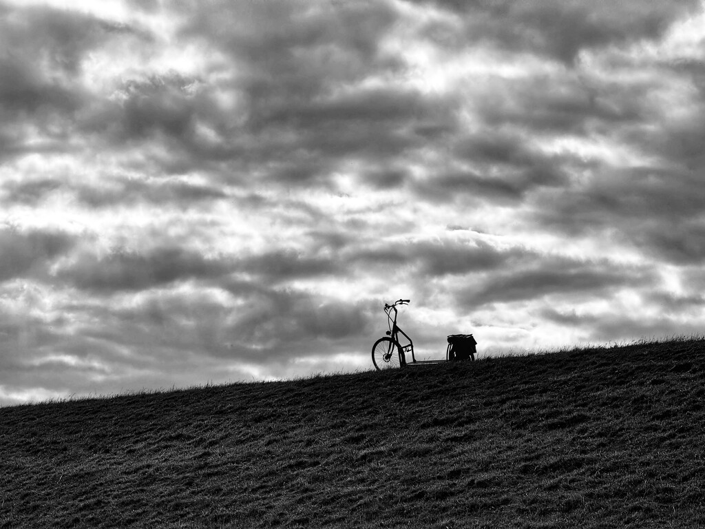 Bike on dike by stimuloog