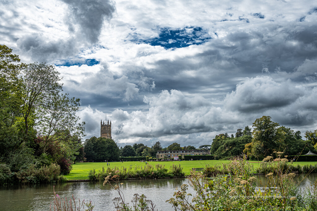 Cirencester Church by nigelrogers