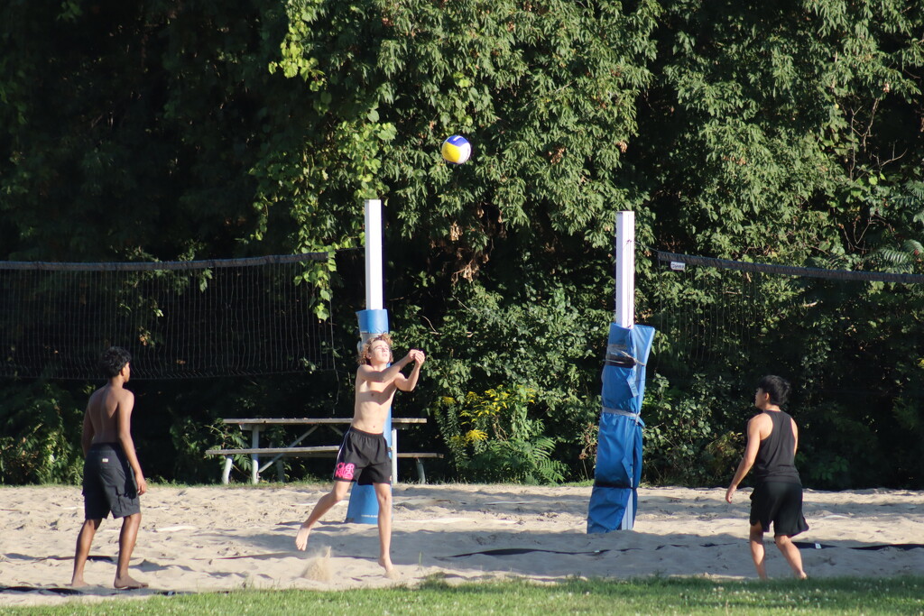 Beach Volleyballers!  by princessicajessica