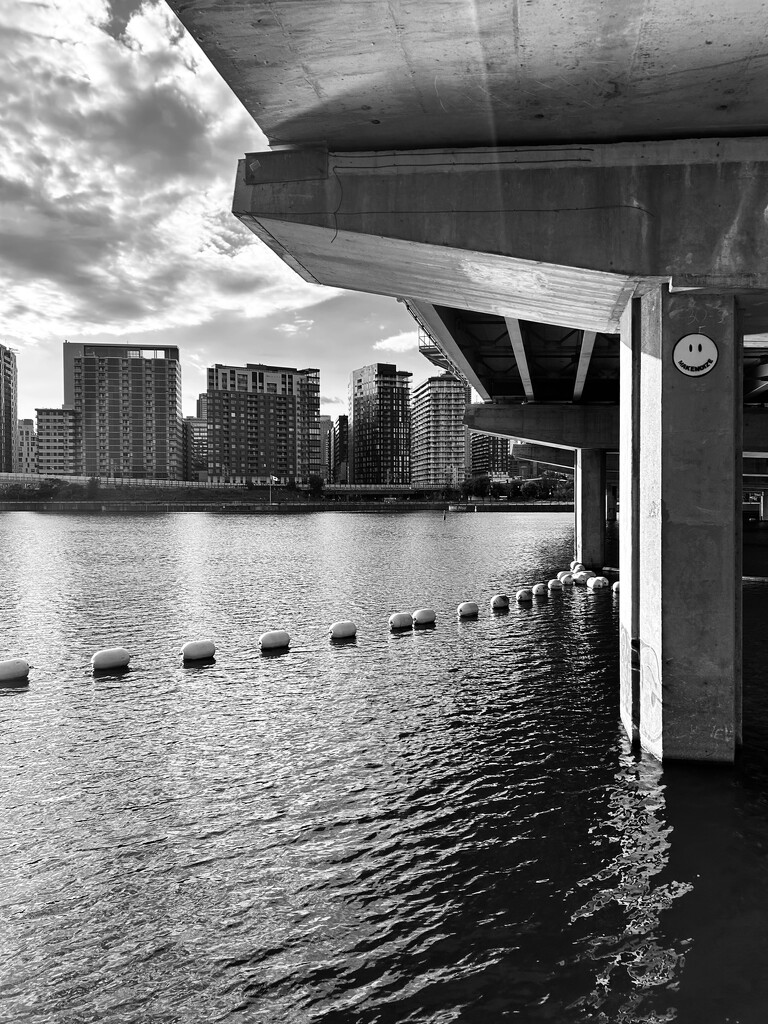 Under the boardwalk we'll be havin' some fun by fperrault