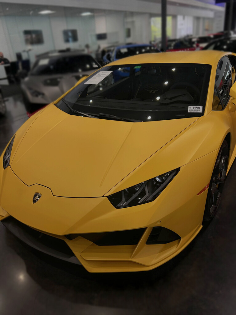 Yellow Lamborghini Huracán by colewallace