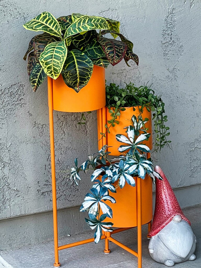 8 26 Front Porch Decor by sandlily