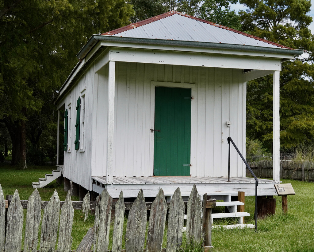 Shotgun House by eudora