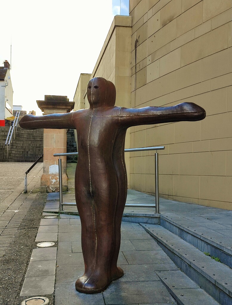 Sculpture for Derry  by countrylassie