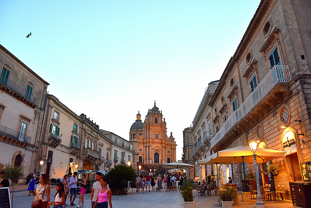 RAGUSA CENTRE by sangwann