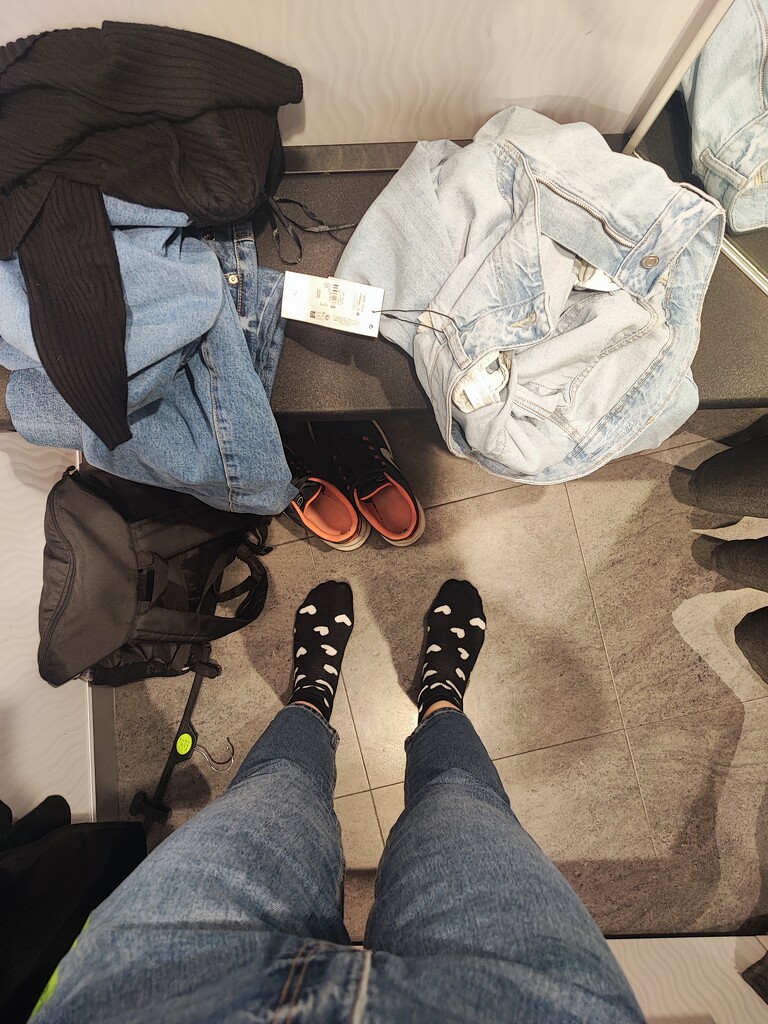 I have to buy new jeans, and I hate it - buying pants and shoes is the worst by nami