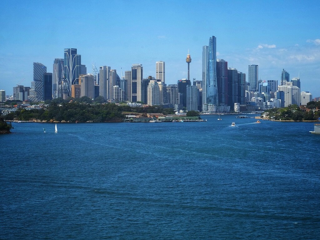 Sydney skyline from the north side of the harbour.  by johnfalconer