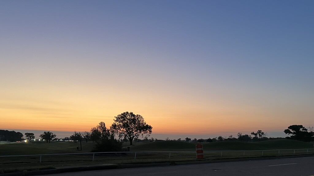 Sunrise on the golf course by louannwarren