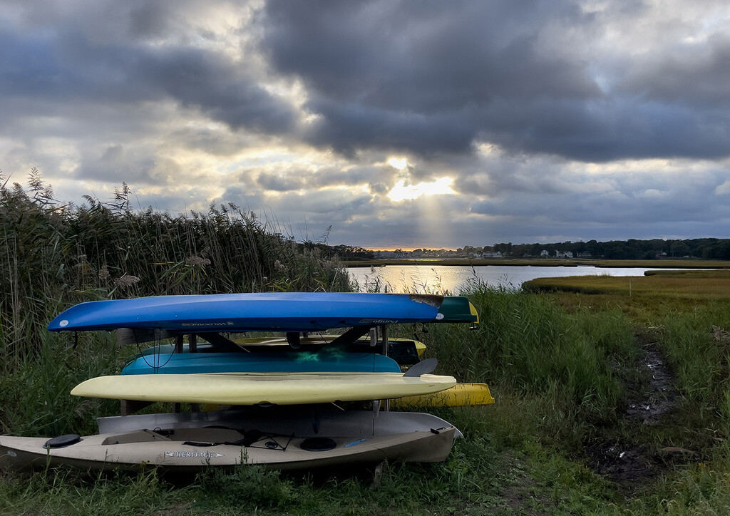 Cloudy sunset by mccarth1