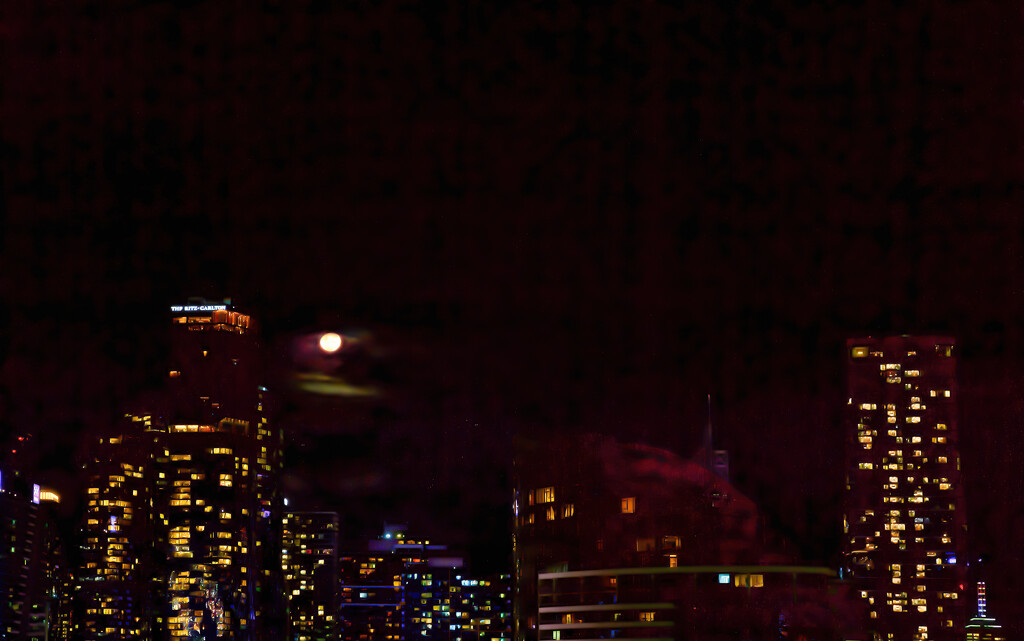 Moon over Melbourne by briaan