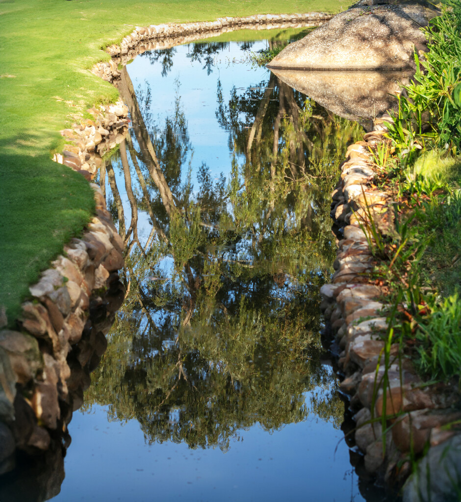 A little creek  by ludwigsdiana