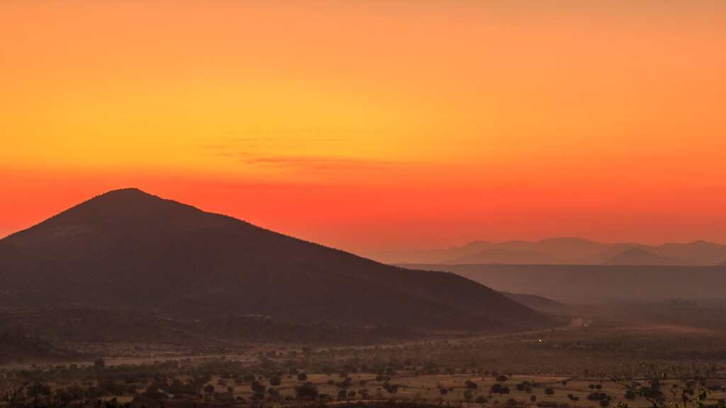 Sunset in Opuwo by jyokota