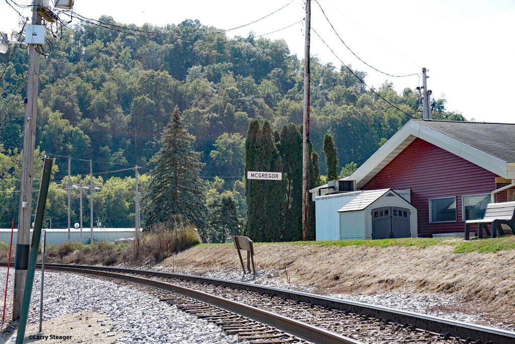 Rail line that runs along the Mississippi River by larrysphotos