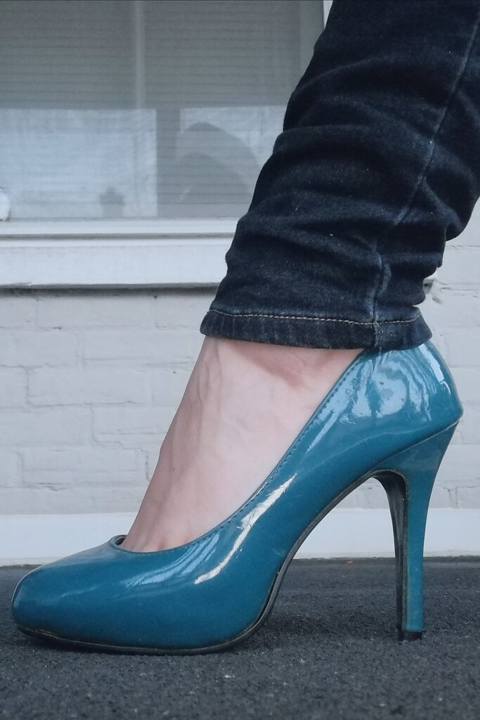 Teal Heel!  by princessicajessica