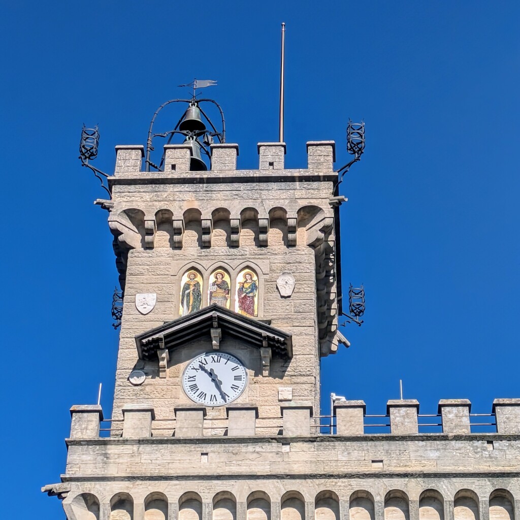 Town hall of San Marino  by zilli