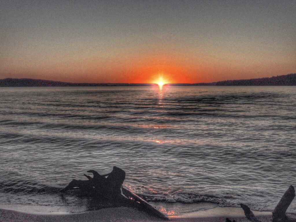 sunset, Munising Bay by amyk