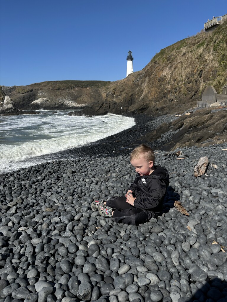 Yaquina Head Lighthouse by pirish