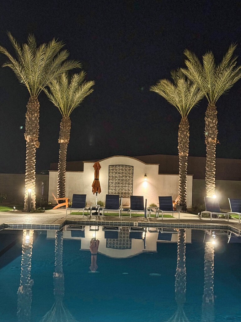 10 2 Pool at night by sandlily